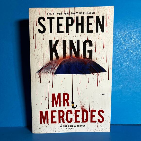 Stephen King — Mr. Mercedes (2015 Paperback) Bill Hodges Trilogy Book 1 Thriller - Picture 1 of 8